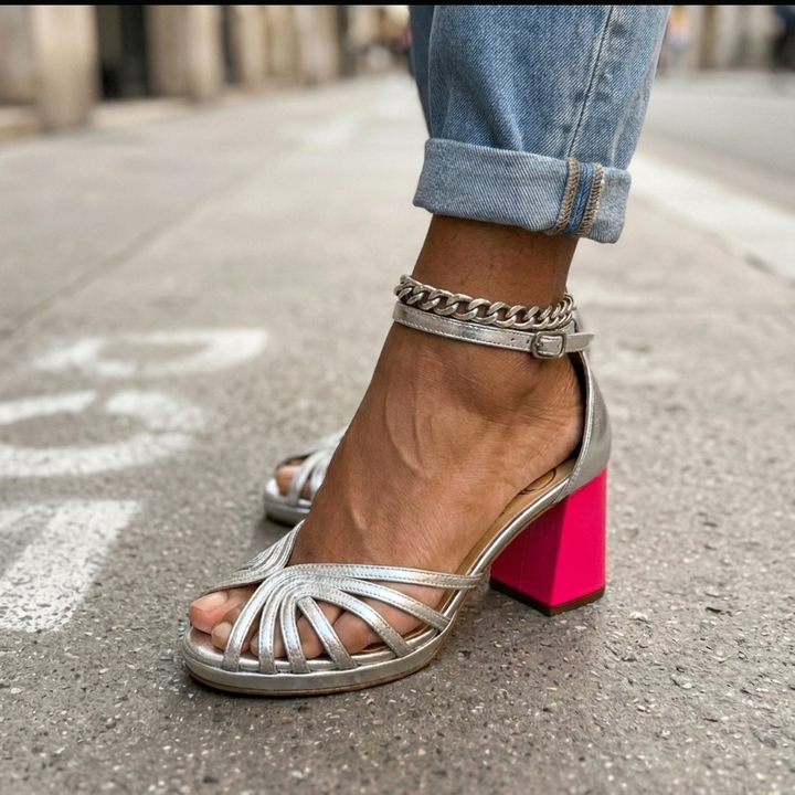 Frances™ | Décolleté Raffinate